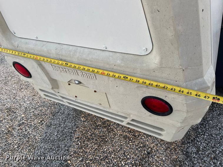 image for item EM8426 2007 Ingersoll Rand P185WIR air compressor