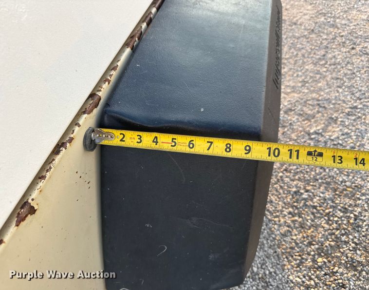 image for item EM8426 2007 Ingersoll Rand P185WIR air compressor