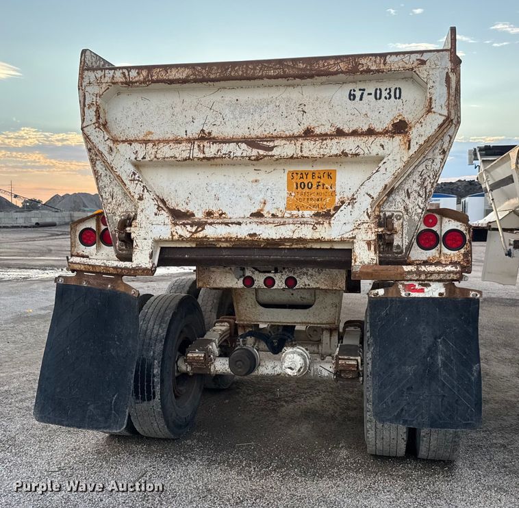 image for item EM8427 2007 Ranch ED24-30 end dump trailer