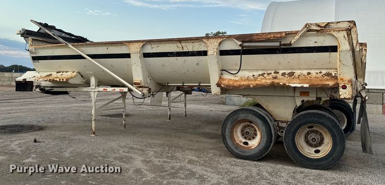 image for item EM8427 2007 Ranch ED24-30 end dump trailer