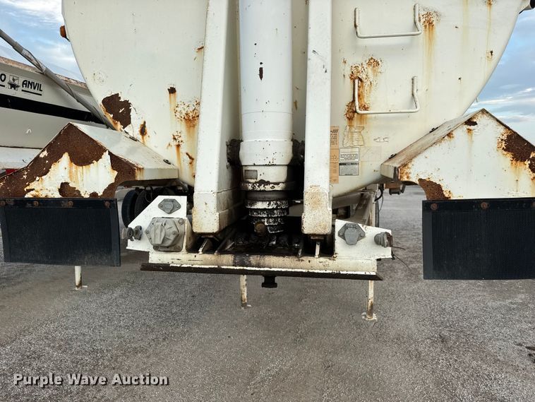 image for item EM8427 2007 Ranch ED24-30 end dump trailer