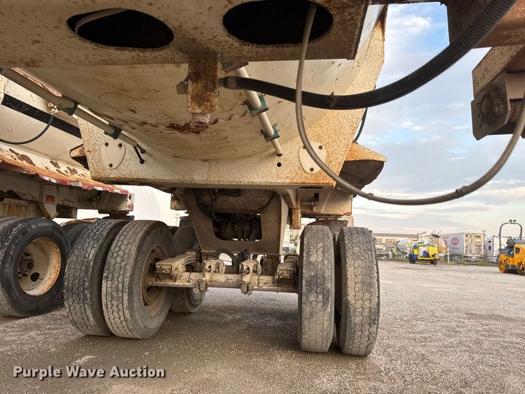 image for item EM8427 2007 Ranch ED24-30 end dump trailer