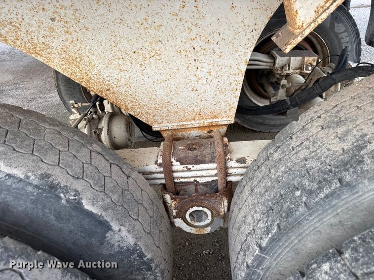 image for item EM8427 2007 Ranch ED24-30 end dump trailer