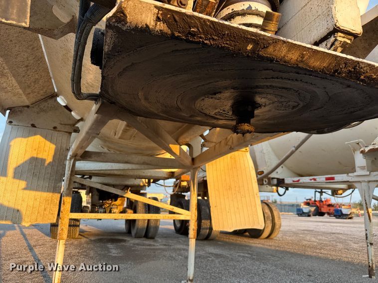 image for item EM8428 2007 Ranch ED24-30 end dump trailer