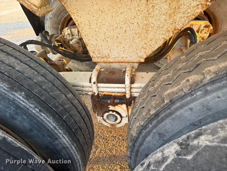 image for item EM8428 2007 Ranch ED24-30 end dump trailer