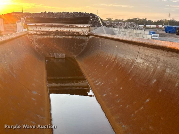 image for item EM8428 2007 Ranch ED24-30 end dump trailer