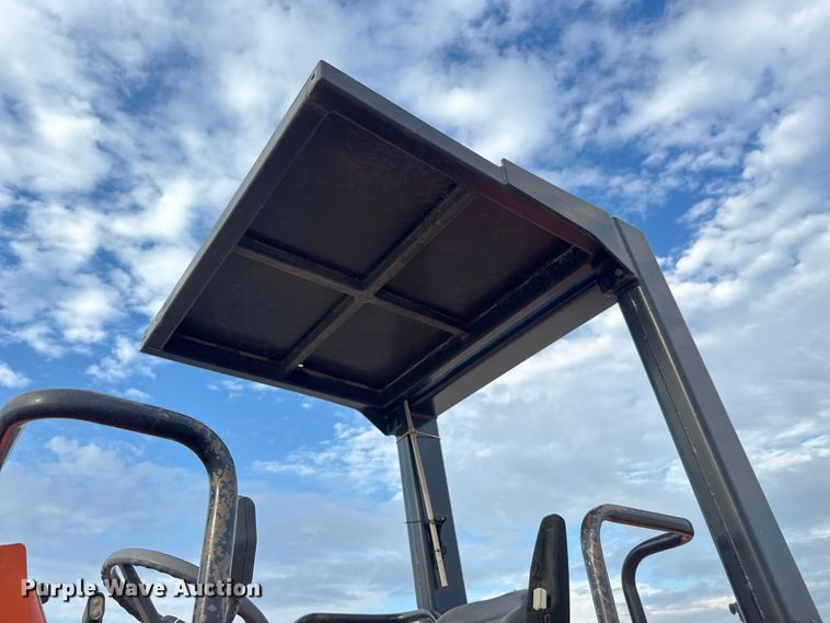 image for item EM8429 Hamm 2422 DS single drum roller