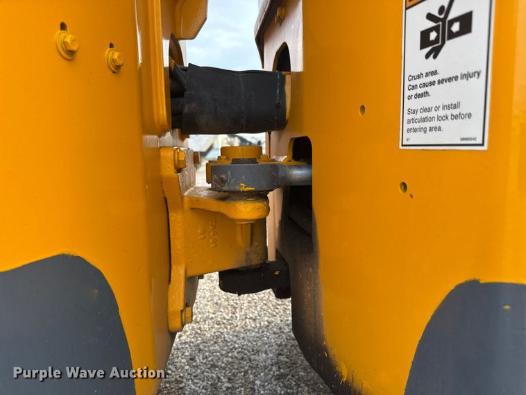 image for item EM8431 Volvo DD24 double drum vibratory roller