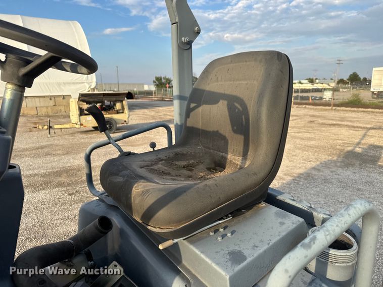 image for item EM8431 Volvo DD24 double drum vibratory roller