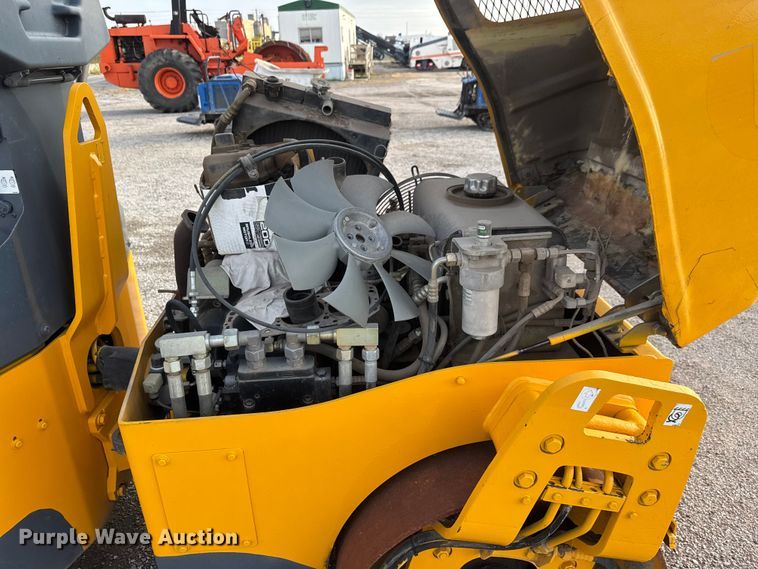 image for item EM8431 Volvo DD24 double drum vibratory roller