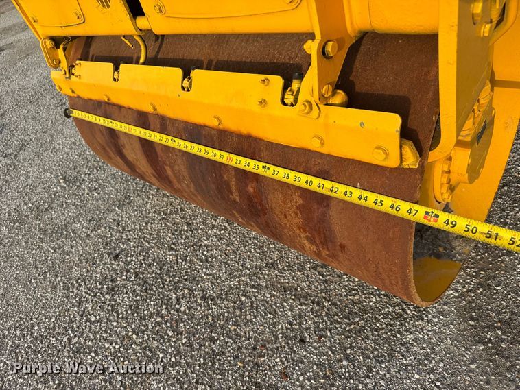 image for item EM8431 Volvo DD24 double drum vibratory roller