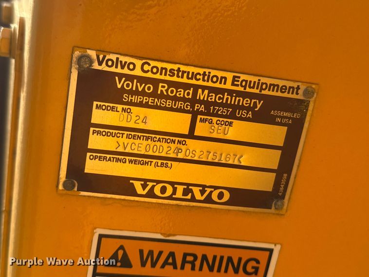 image for item EM8431 Volvo DD24 double drum vibratory roller