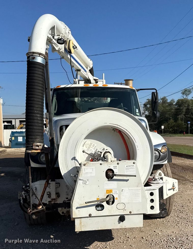 image for item EM8432 2009 International 7400 sewer jetter truck