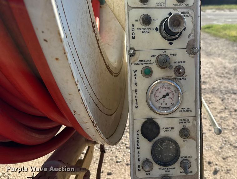 image for item EM8432 2009 International 7400 sewer jetter truck