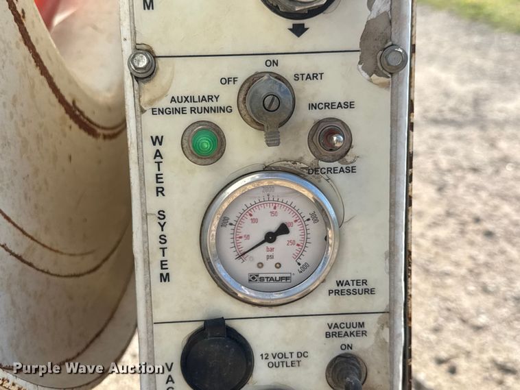 image for item EM8432 2009 International 7400 sewer jetter truck