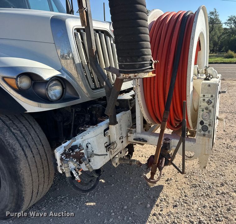 image for item EM8432 2009 International 7400 sewer jetter truck