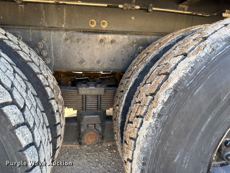 image for item EM8432 2009 International 7400 sewer jetter truck