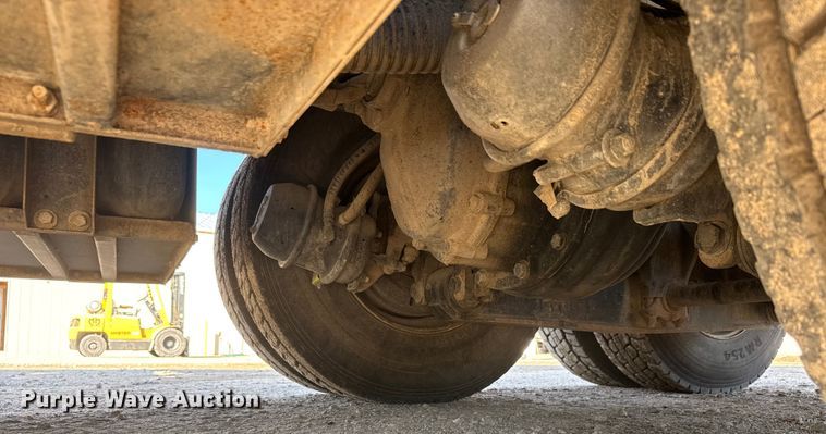 image for item EM8432 2009 International 7400 sewer jetter truck