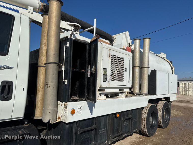 image for item EM8432 2009 International 7400 sewer jetter truck
