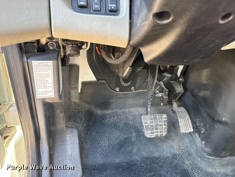 image for item EM8432 2009 International 7400 sewer jetter truck