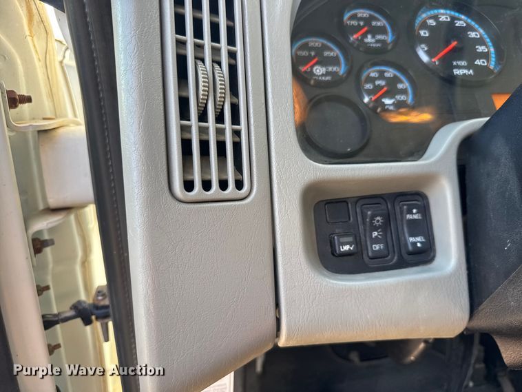 image for item EM8432 2009 International 7400 sewer jetter truck