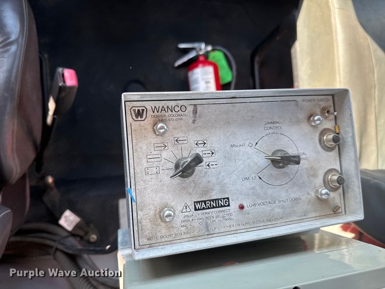 image for item EM8432 2009 International 7400 sewer jetter truck