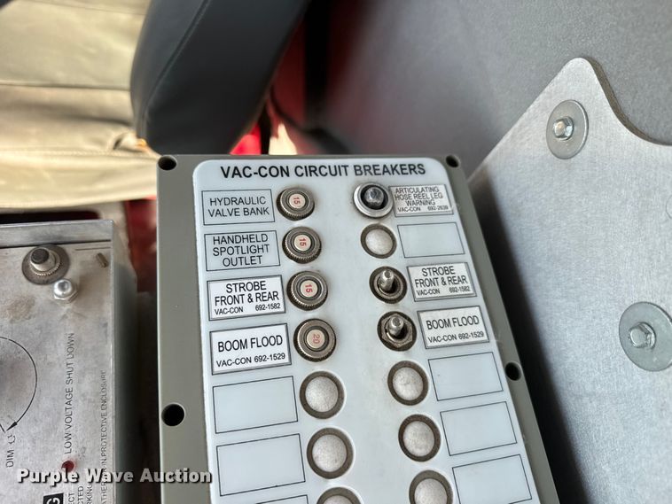 image for item EM8432 2009 International 7400 sewer jetter truck