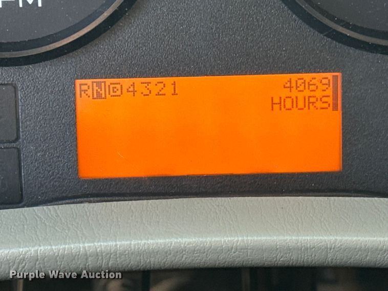 image for item EM8432 2009 International 7400 sewer jetter truck