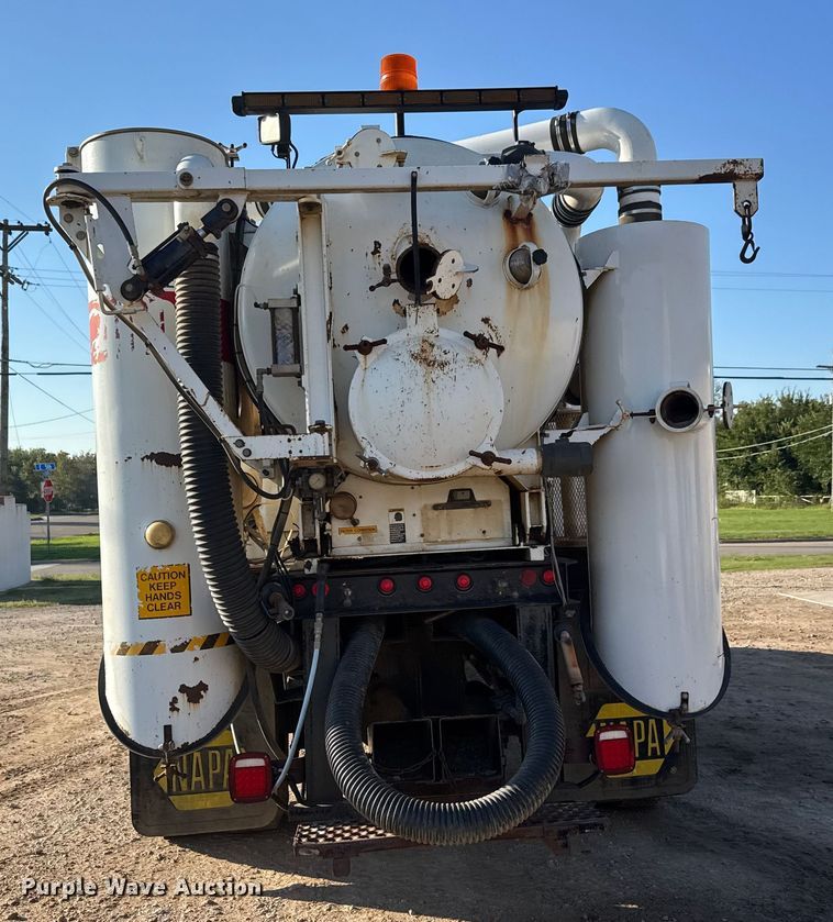 image for item EM8433 2012 Freightliner Business Class M2 hydrovac truck