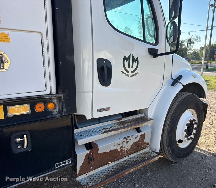 image for item EM8433 2012 Freightliner Business Class M2 hydrovac truck