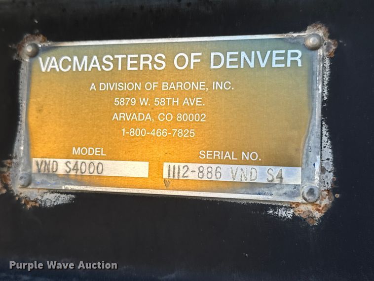 image for item EM8433 2012 Freightliner Business Class M2 hydrovac truck