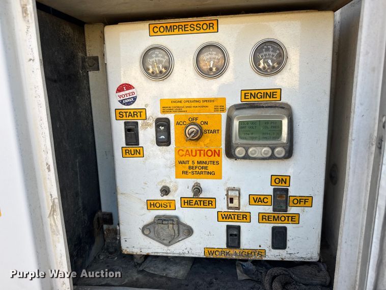 image for item EM8433 2012 Freightliner Business Class M2 hydrovac truck