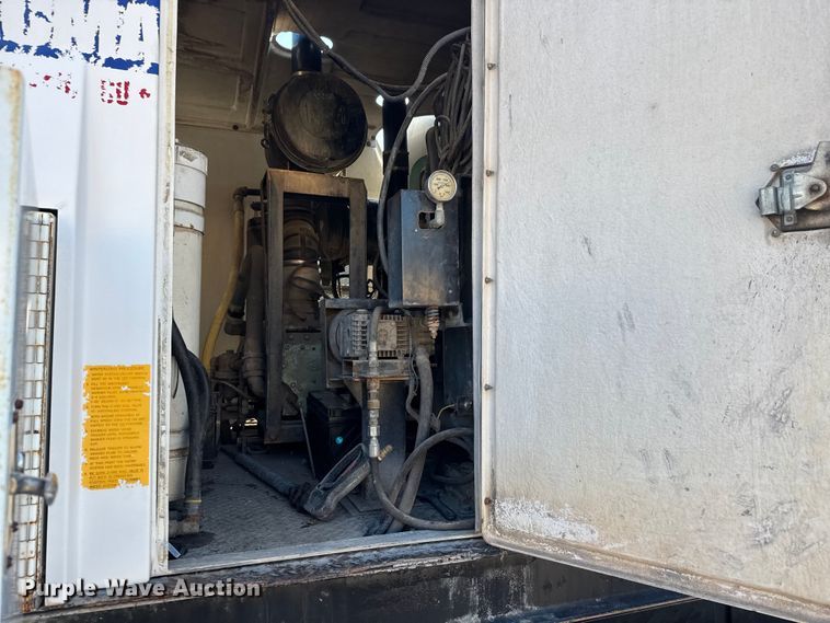 image for item EM8433 2012 Freightliner Business Class M2 hydrovac truck