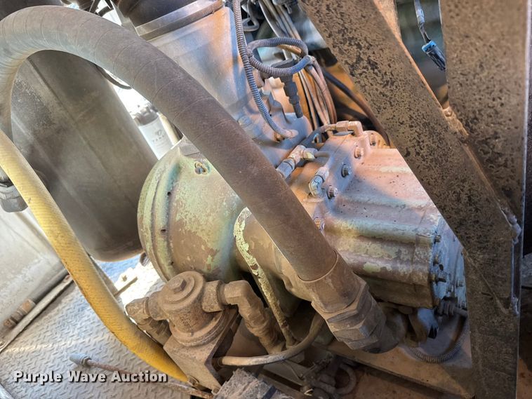 image for item EM8433 2012 Freightliner Business Class M2 hydrovac truck