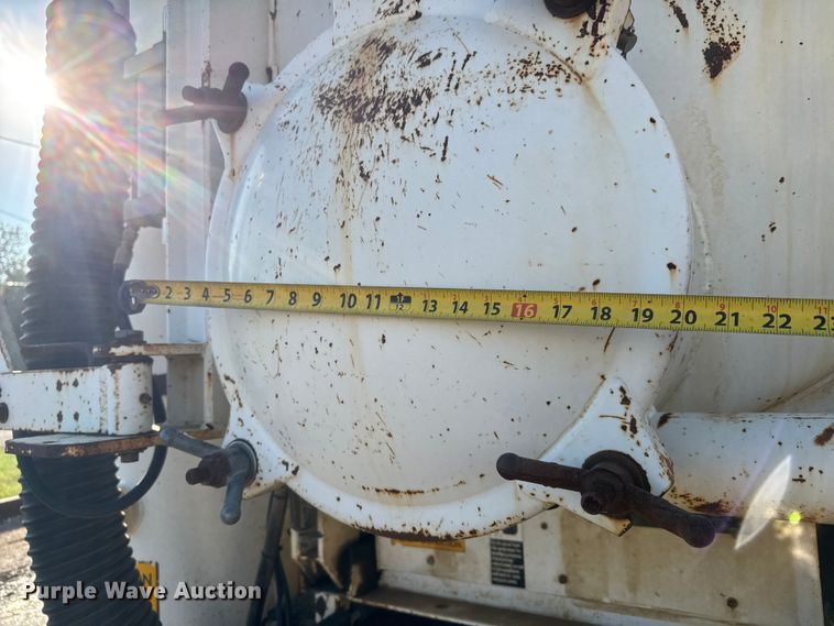 image for item EM8433 2012 Freightliner Business Class M2 hydrovac truck