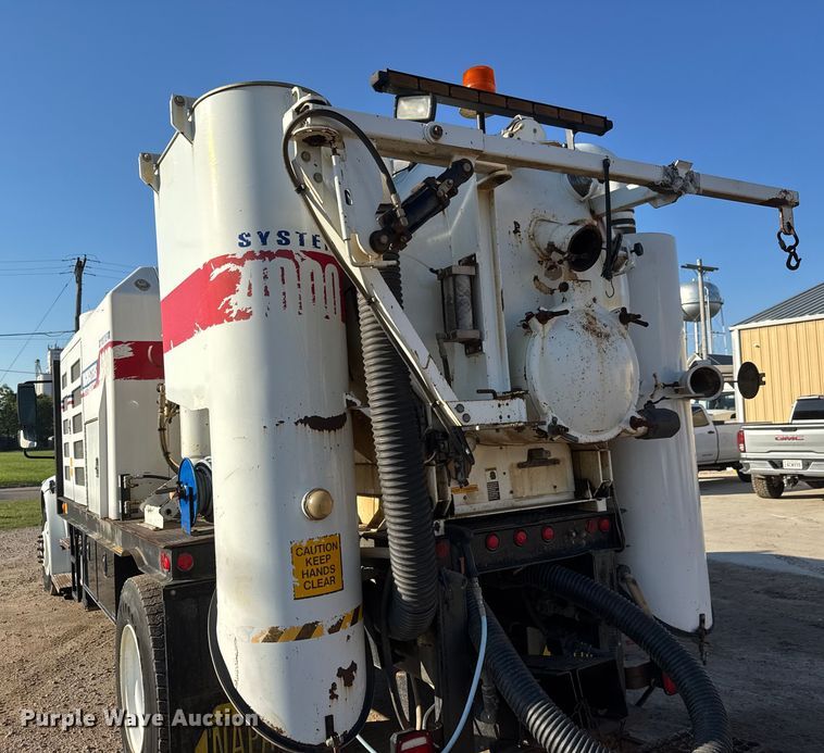 image for item EM8433 2012 Freightliner Business Class M2 hydrovac truck