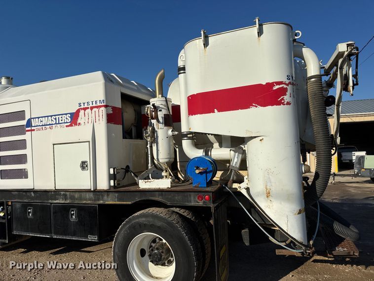 image for item EM8433 2012 Freightliner Business Class M2 hydrovac truck