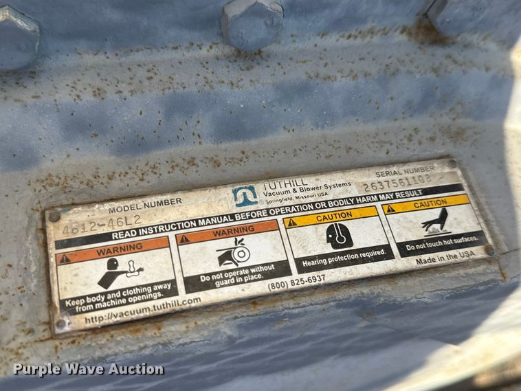 image for item EM8433 2012 Freightliner Business Class M2 hydrovac truck