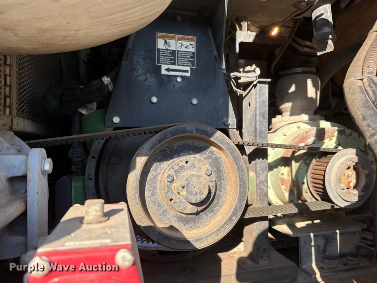 image for item EM8433 2012 Freightliner Business Class M2 hydrovac truck