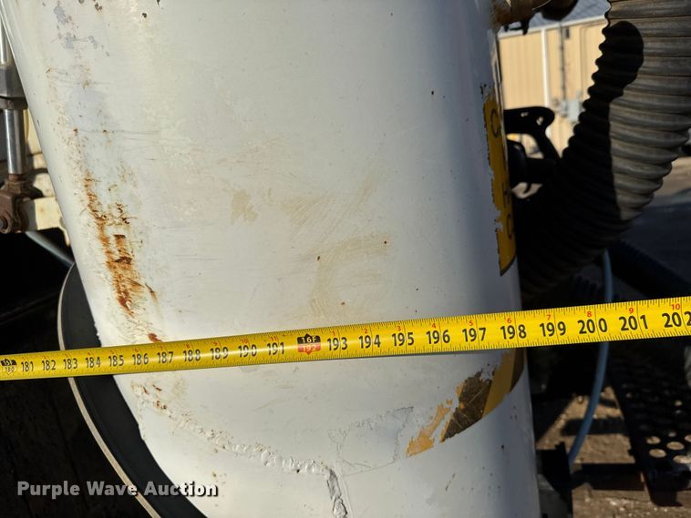 image for item EM8433 2012 Freightliner Business Class M2 hydrovac truck