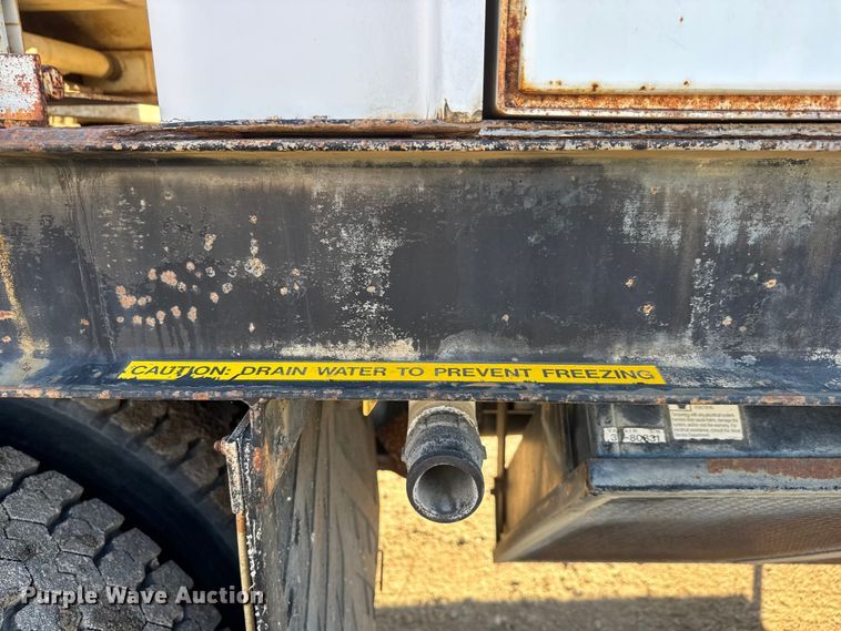 image for item EM8433 2012 Freightliner Business Class M2 hydrovac truck