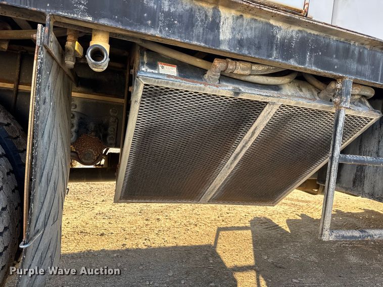 image for item EM8433 2012 Freightliner Business Class M2 hydrovac truck