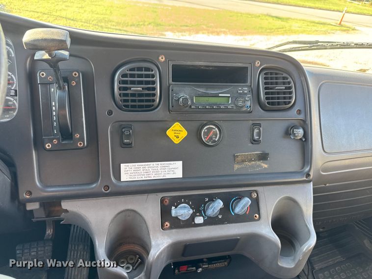 image for item EM8433 2012 Freightliner Business Class M2 hydrovac truck