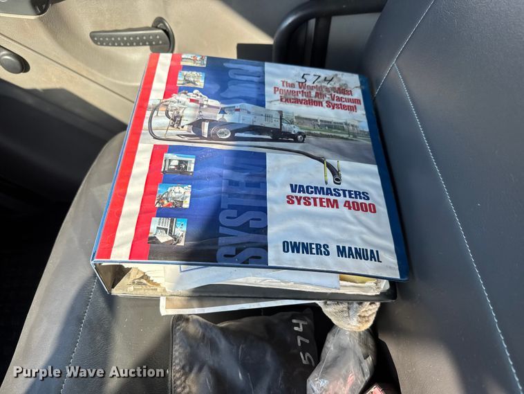 image for item EM8433 2012 Freightliner Business Class M2 hydrovac truck