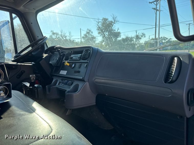 image for item EM8433 2012 Freightliner Business Class M2 hydrovac truck