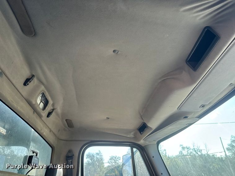 image for item EM8433 2012 Freightliner Business Class M2 hydrovac truck