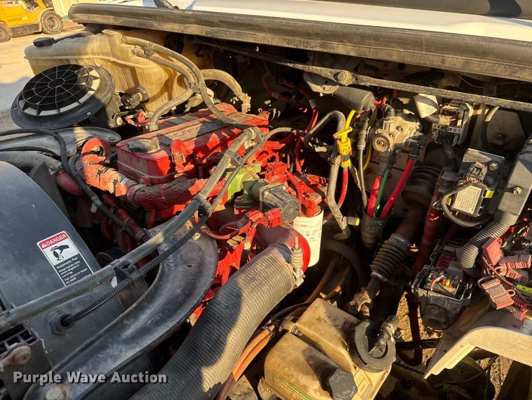 image for item EM8433 2012 Freightliner Business Class M2 hydrovac truck