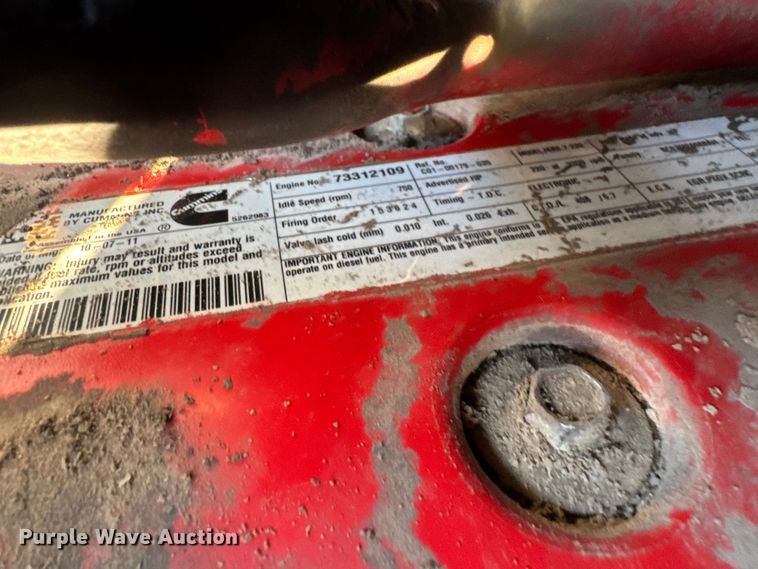 image for item EM8433 2012 Freightliner Business Class M2 hydrovac truck