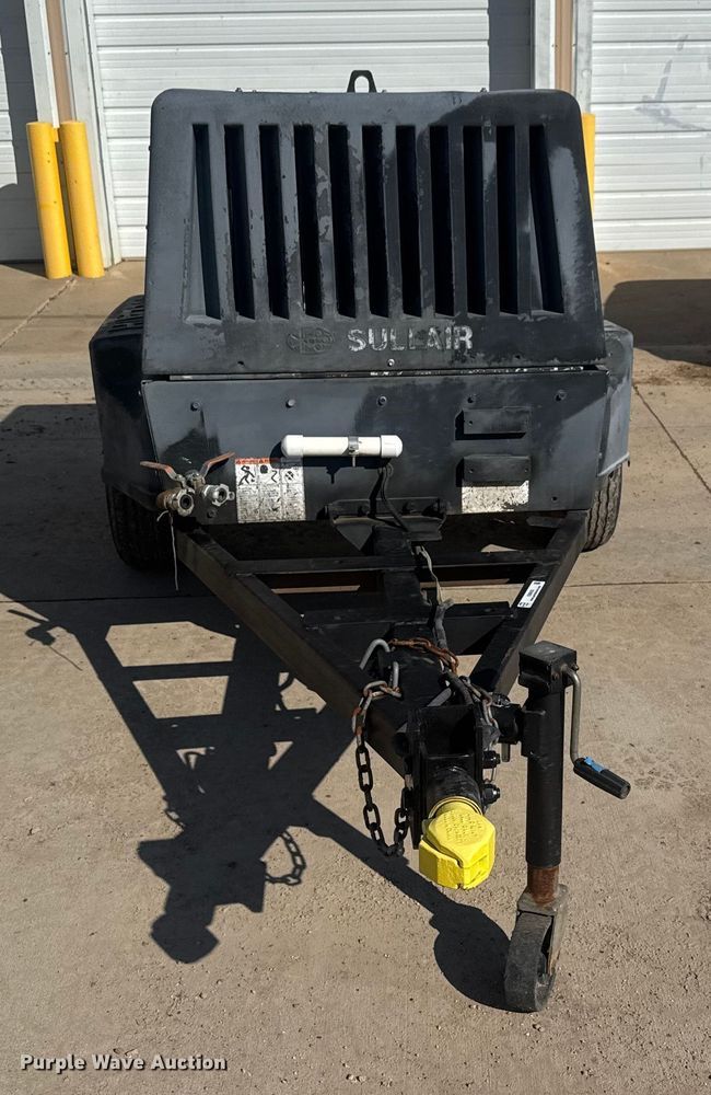 image for item EM8435 Sullair 185DPQJD air compressor
