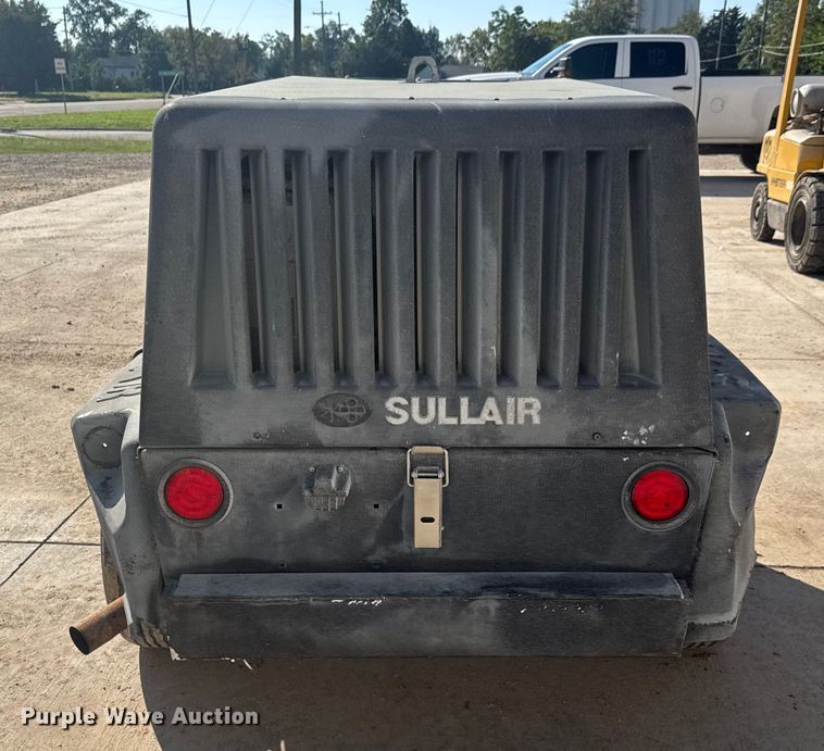 image for item EM8435 Sullair 185DPQJD air compressor